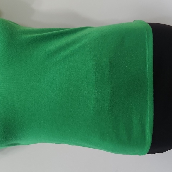 Derek Heart Green Short Sleeve Top - Picture 4 of 14